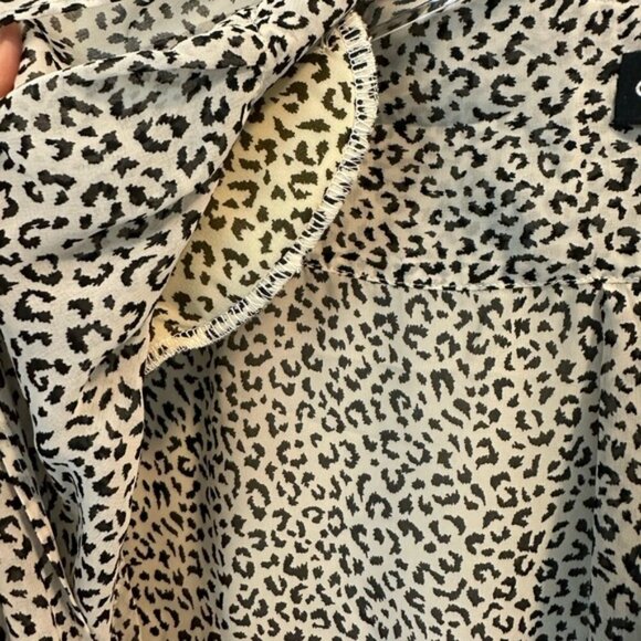 NWOT Calvin Luo | Black & White Animal Print Blouse Size Small - Picture 9 of 11